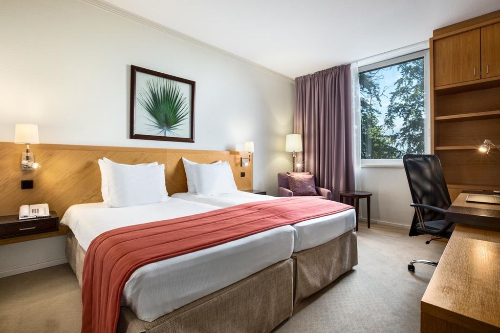 Nh West Hotel